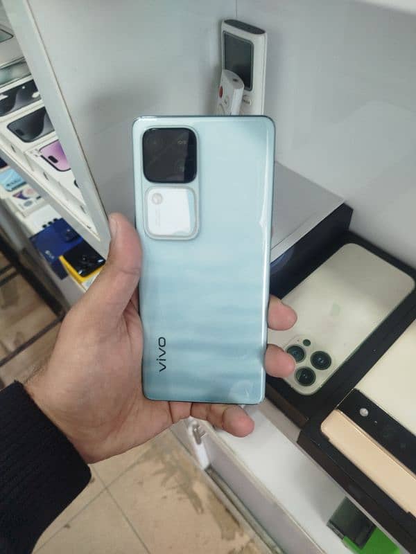 vivo v30 12gb256gb 1