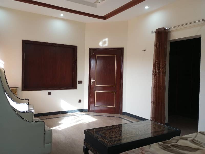 1 KANAL FULLY FURNISHED HOUSE AVAILABLE FOR RENT IN TIP HOUSING SOCIETY 3