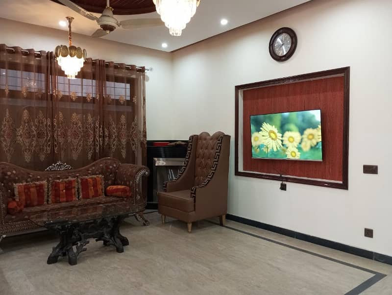 1 KANAL FULLY FURNISHED HOUSE AVAILABLE FOR RENT IN TIP HOUSING SOCIETY 8