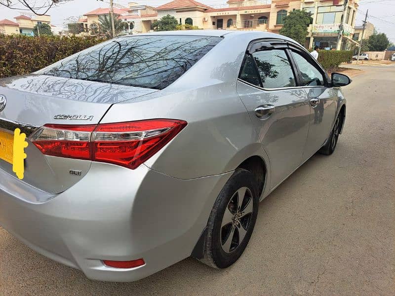 Toyota Corolla GLI 2017 03153777255. 4