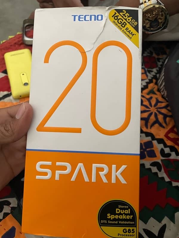 tecno spark 20 by Rom 256 price 32000 7