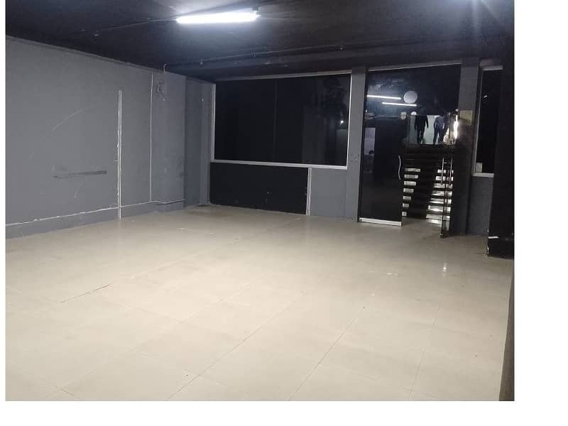 Area 700 Square Feet Office Available For Rent Real Pictures In Main Boulevard Road Gulberg 3 Lahore 4