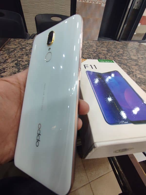 Oppo F11 1