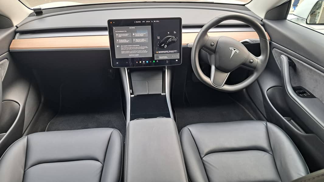 Tesla Model 3 - Dual Motor Range - 2020 11