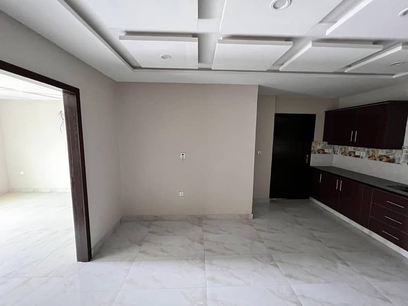 2 BED ROOM APARTMENT NON FURNISHED IN BAHRIA TOWN LAHORE 2