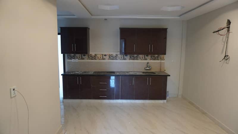 2 BED ROOM APARTMENT NON FURNISHED IN BAHRIA TOWN LAHORE 12