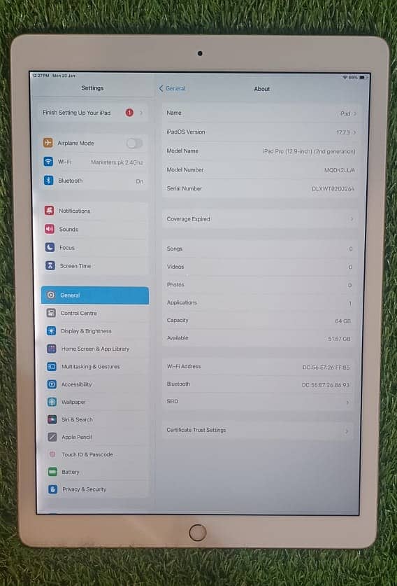 iPad Pro 12.9" 2nd Gen 2017 64GB Mint Condition 1