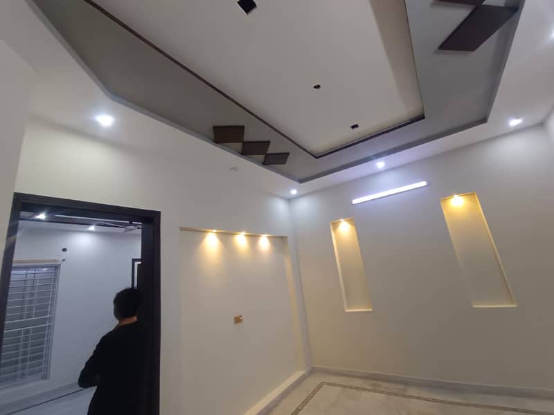 10 Marla brand new lower portion available for rent in TiP 2 housing society Lahore bijli Pani available 9