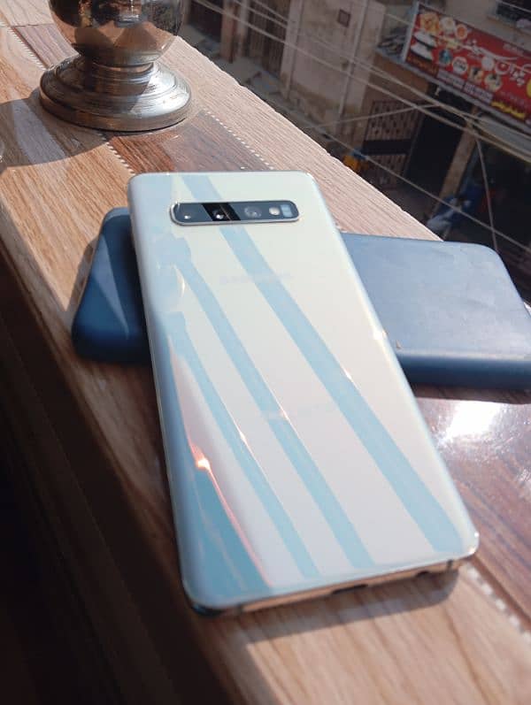 Samsung galaxy S10 8gb 128Gb 1