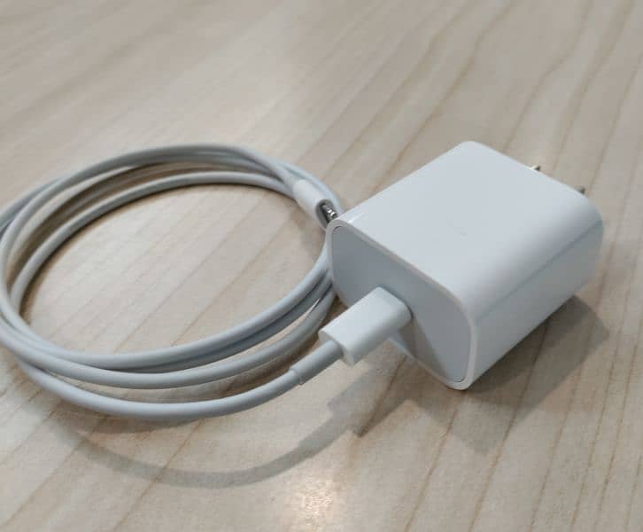 Camera iphone 14 pro max 20w charger with cable 100% original 2