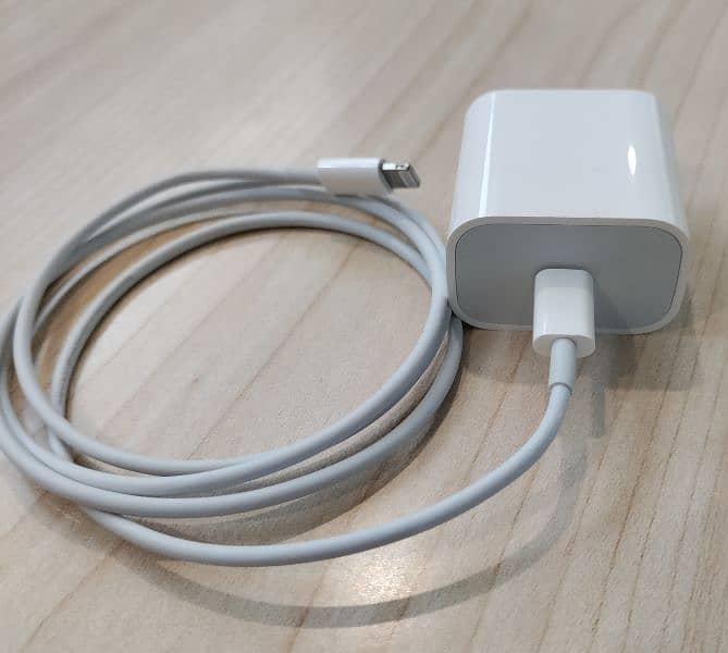 Camera iphone 14 pro max 20w charger with cable 100% original 4