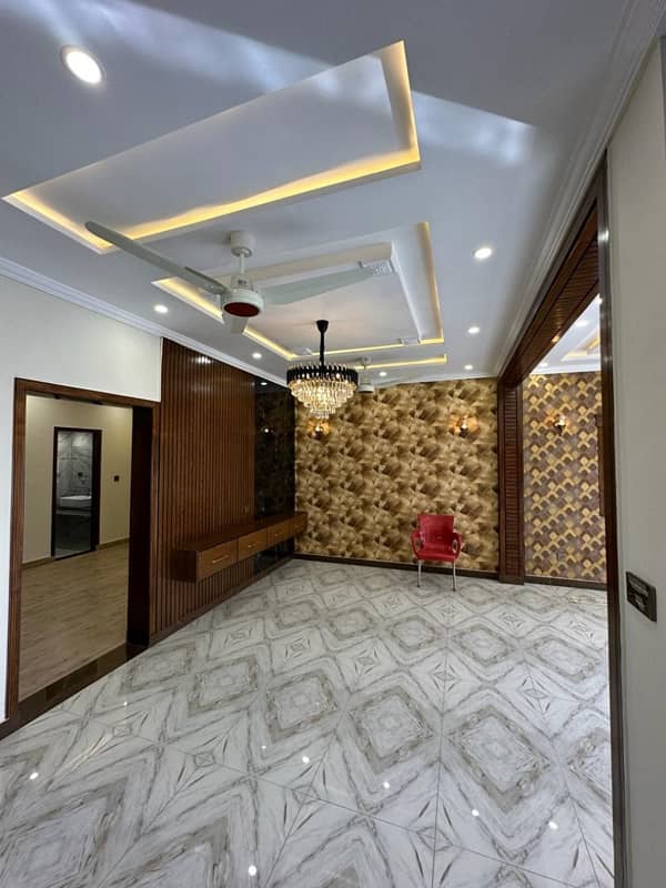 5 Marla Residential House For Sale In Overseas C Block Bahria town Lahore Nearby Commercial Market, Mosque and School 6