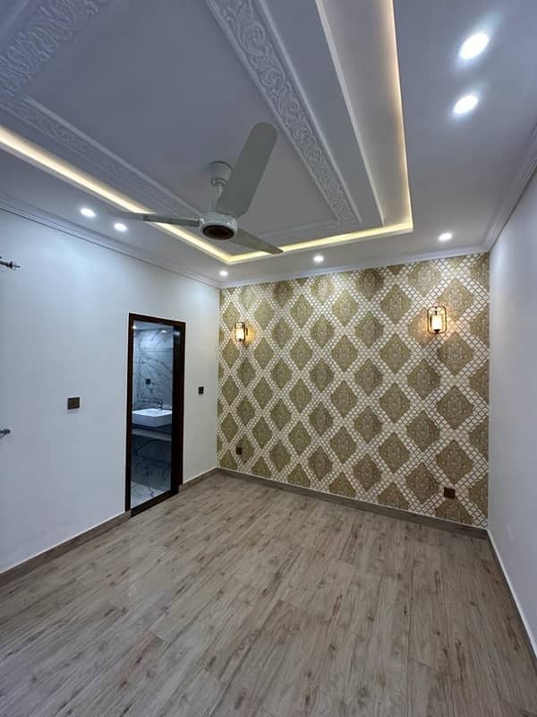 5 Marla Residential House For Sale In Overseas C Block Bahria town Lahore Nearby Commercial Market, Mosque and School 10