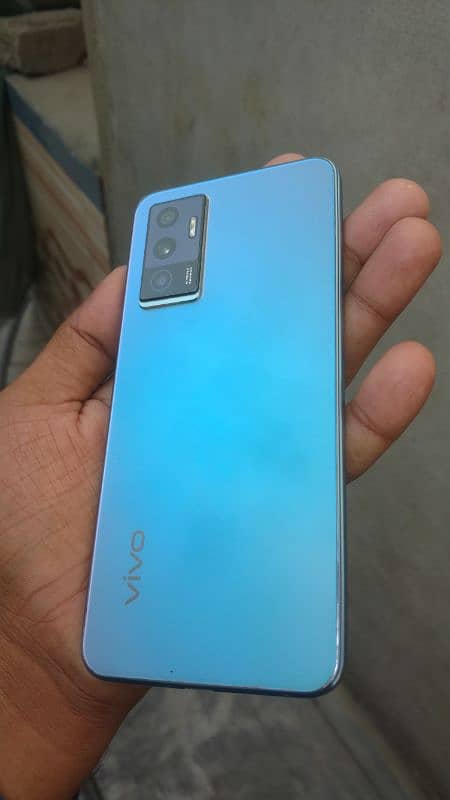 Vivo V23e 8/128 with box 1