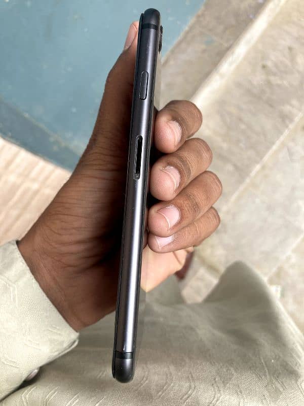 iphone 8 256gb pta approved 1