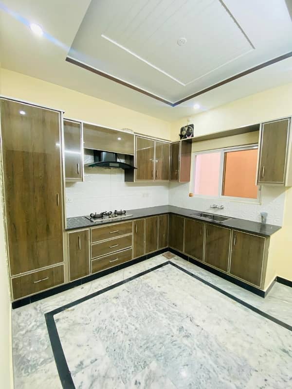 Beautiful upar portion for rent 6