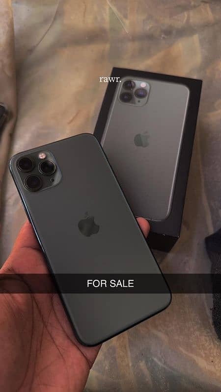 iphone 11pro 256gb with box 0