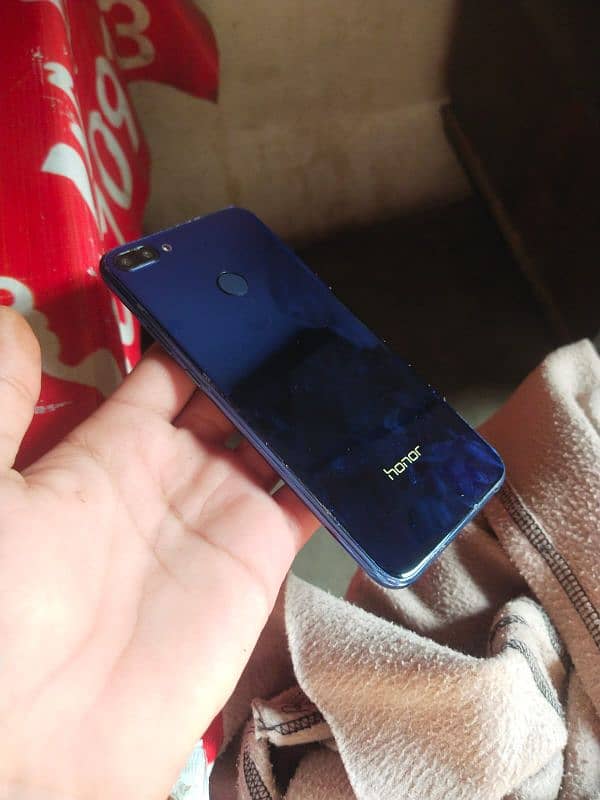 Honor 9N 5