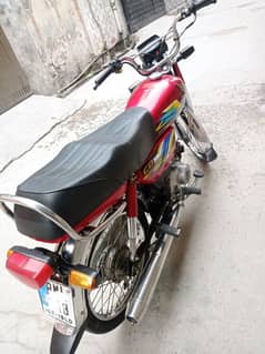 HONDA CD70