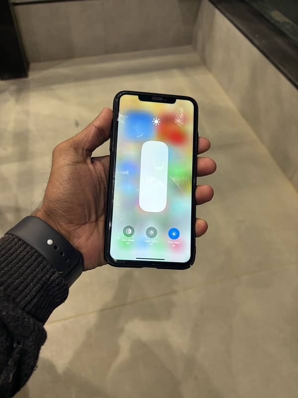 iPhone 11 Pro Max 2