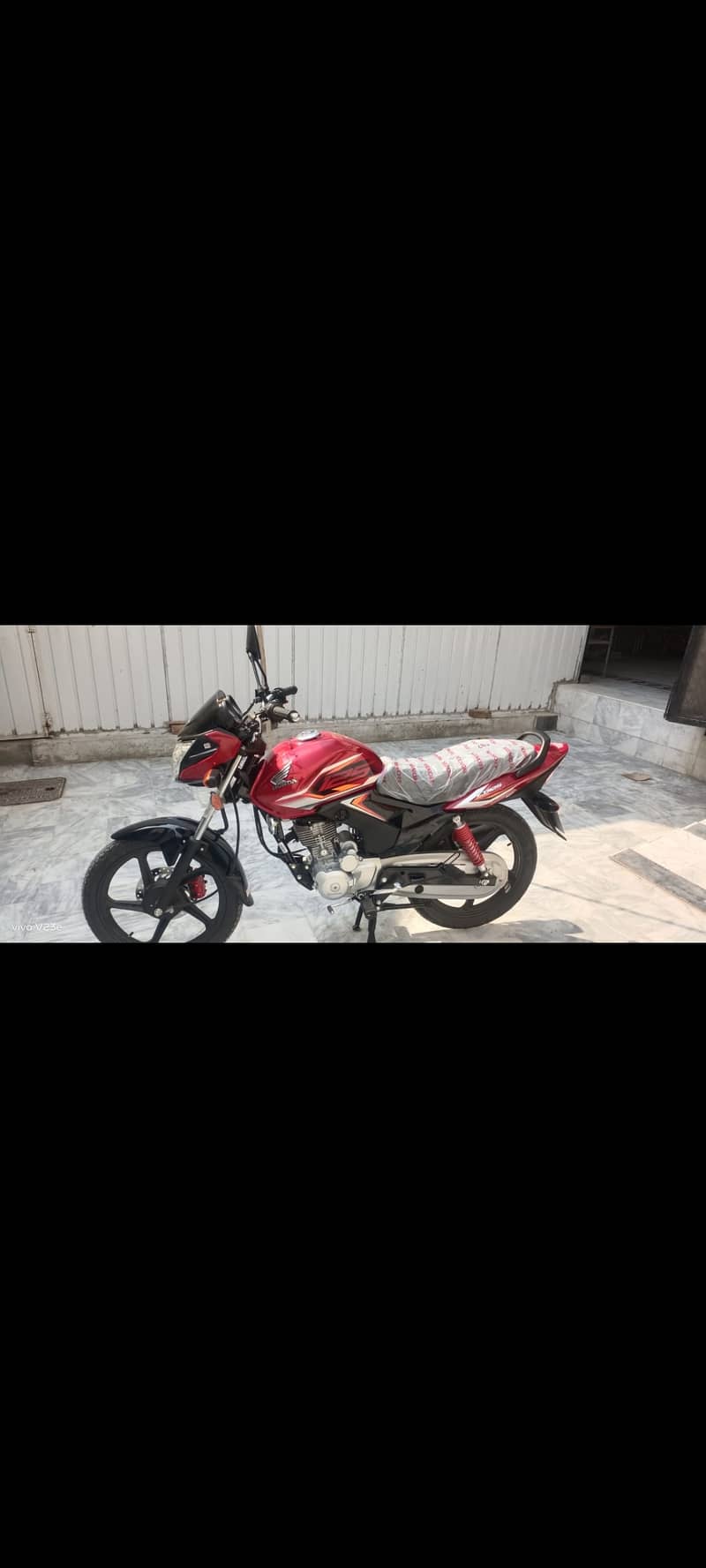 Honda CB 125F 2024 5