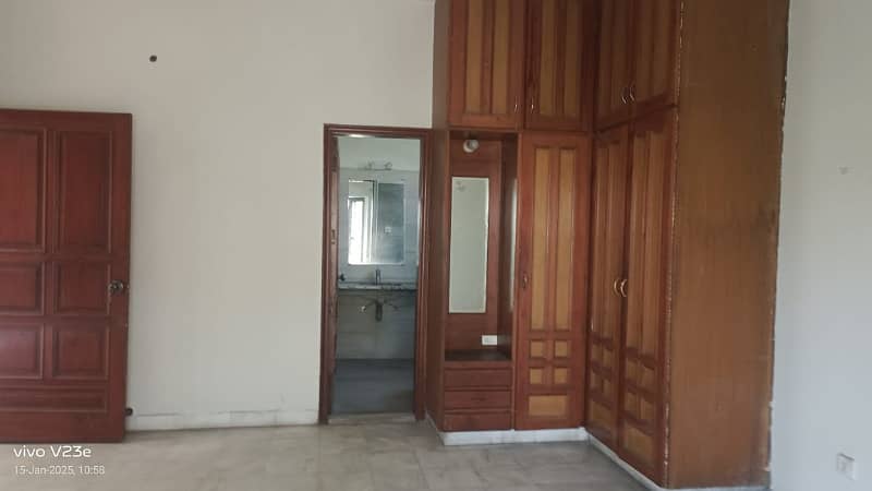 1 Kanal Separate Gate Upper Portion Is Available For Rent In Dha Phase 3 Near McDonalds Y Block 5