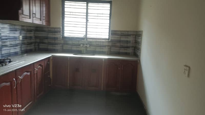 1 Kanal Separate Gate Upper Portion Is Available For Rent In Dha Phase 3 Near McDonalds Y Block 15