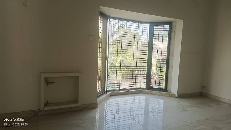 1 Kanal Separate Gate Upper Portion Is Available For Rent In Dha Phase 3 Near McDonalds Y Block 17