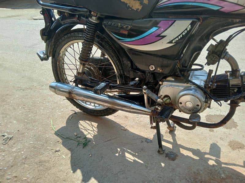 unique bike saf sutri nut to nut original shiny genuine condition 2