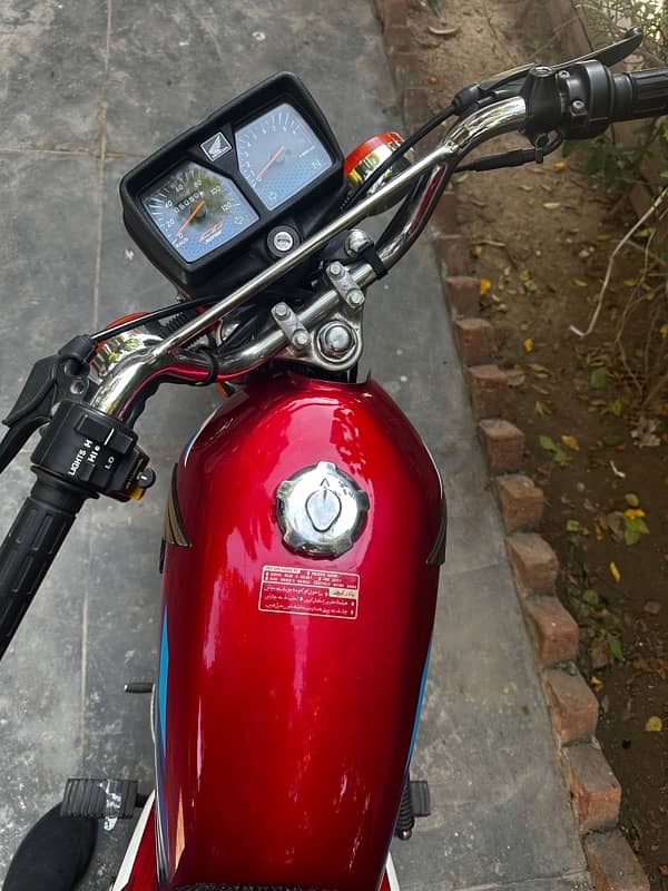 HONDA 125 Model 24 10/10 condition 3