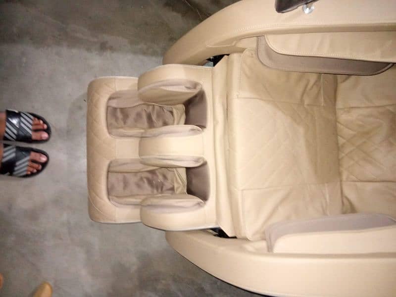 Jc Buckman Massage chair 1