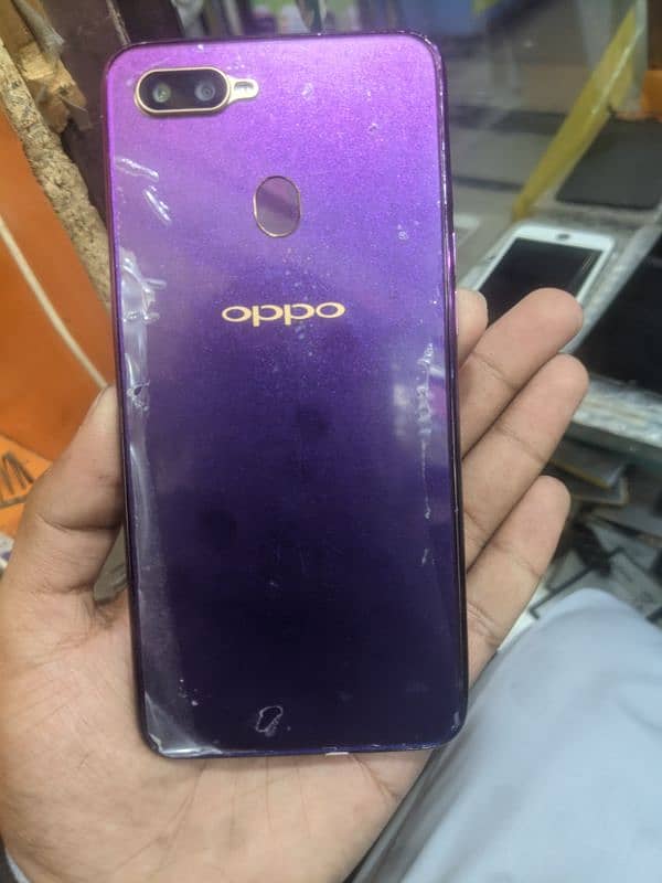 F9 PRO oppo 0