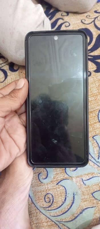 tecno camon 18 . . . 4+2. _128 gb 4