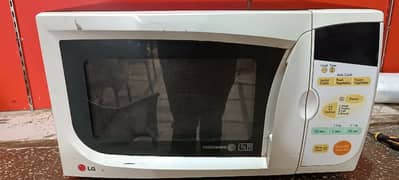 Microwave oven