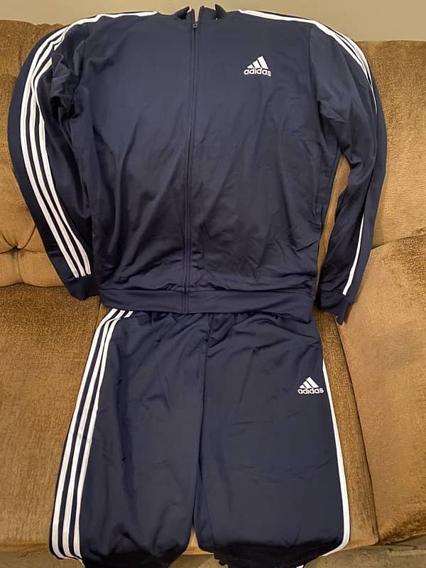 Original Adidas track suit for sale Size Xl mention on tag 6