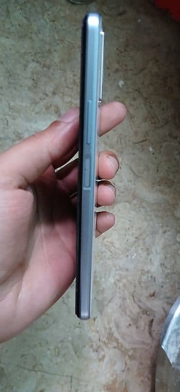 Vivo Y21 PTA blocked 4/64 One Handed used 2