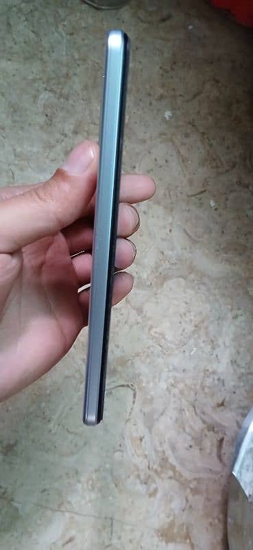 Vivo Y21 PTA blocked 4/64 One Handed used 3