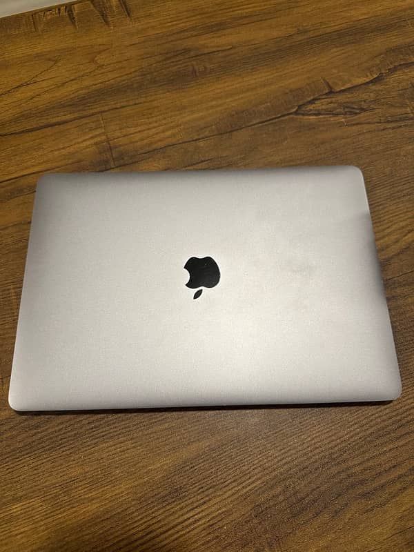 MacBook Pro 1