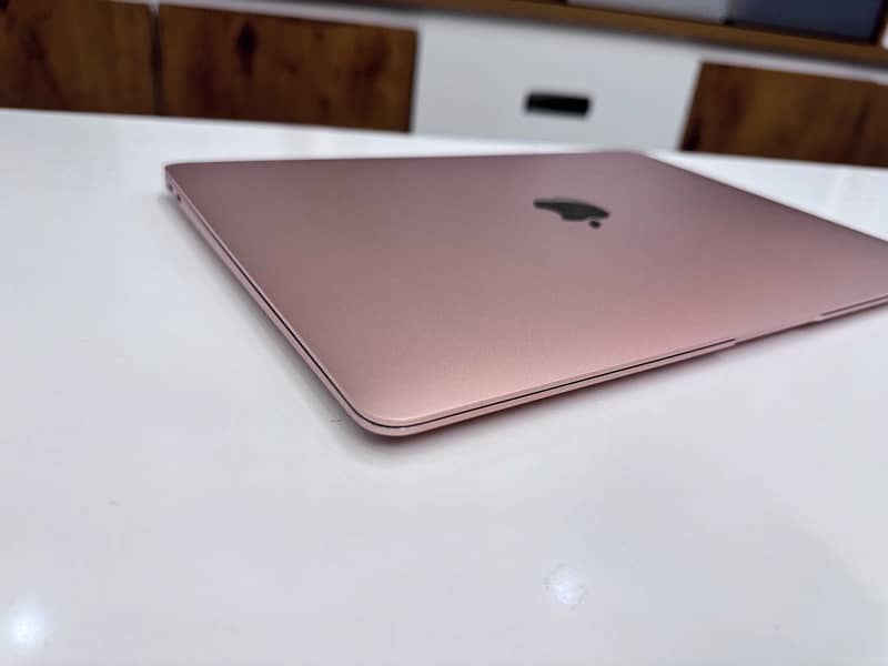 M1 Chip Macbook Air 2020 8 GB RAM 256 GB SSD 3