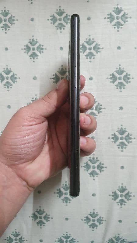 Samsung Mobile Note 8 6