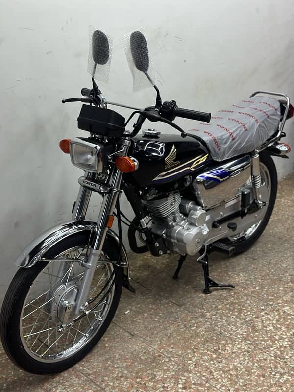 self start honda cg125cc 2025 ( special edition ) 0