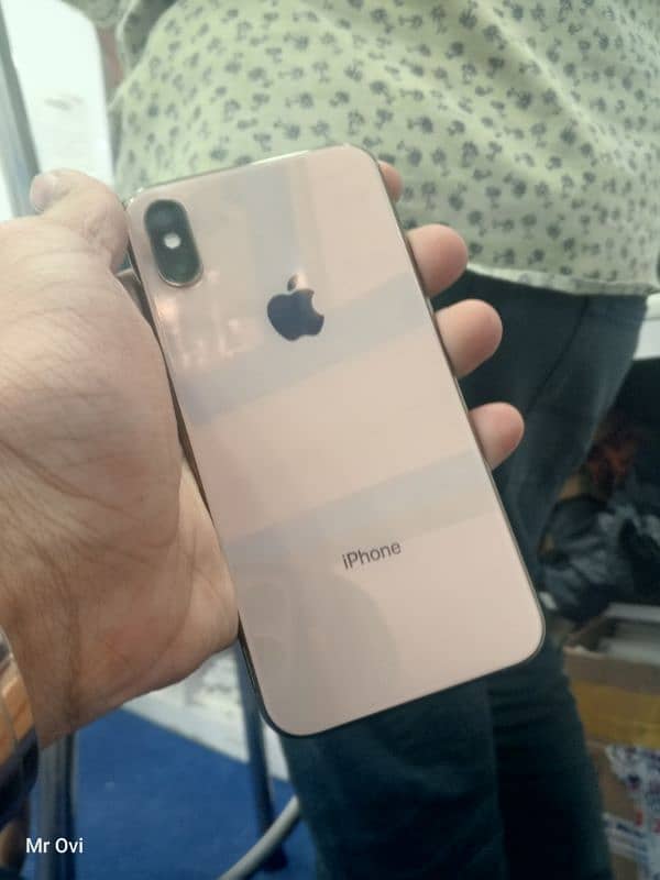 iPhone xs 1