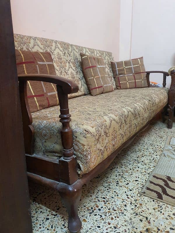 5 seater sofa set very good condition 1