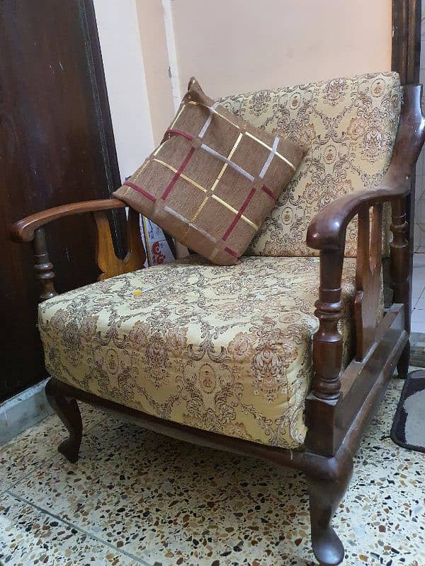 5 seater sofa set very good condition 2