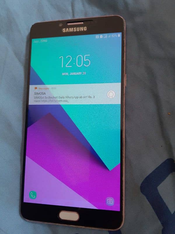 Samsung C9 pro 1