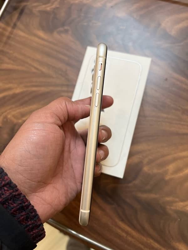 iphone 11 128GB Pta approved 2