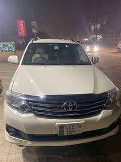 Toyota Fortuner V 2013