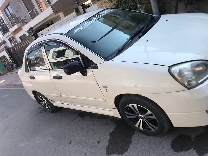 Suzuki Liana 2008 1