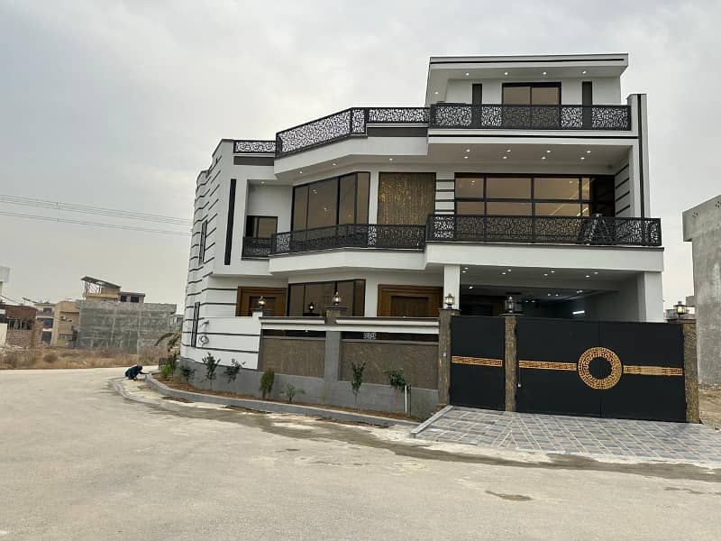 9.5 Marla Beautiful Design Double Storey House Available For Sale Newcity Phase 2 1