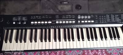 yamaha Psr E. 433 with adapter ok keyboard and everything